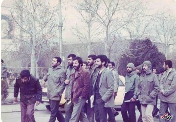 عکس/ پزشکیان، عارف و شریعتی در دوران دانشجویی