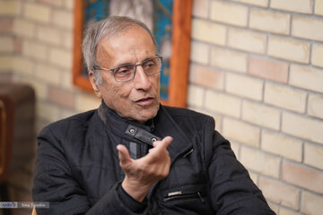 هادی خانیکی از راه‌های برون‌رفت از «اکنون خطیر ایران» می گوید / زبان ما نباید زبان انقلابی باشد / هیچ جریان سیاسی دارای نسخه شفابخش نیست