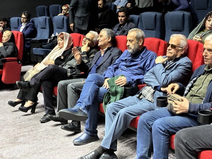 پدر نقد سینما زیر سایه درخت طلایی کیارستمی