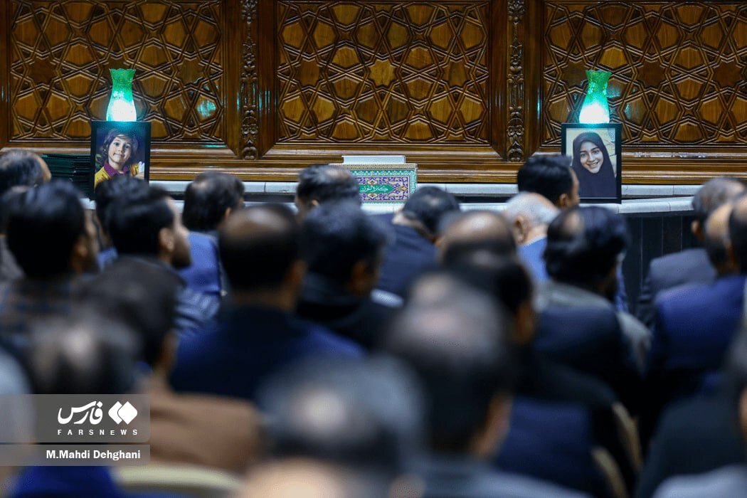 عکسی از  فرزندان درگذشته سقاب اصفهانی در مراسم ترحیم/ فرزند و پدرهمسر او بازمانده تصادف هستند