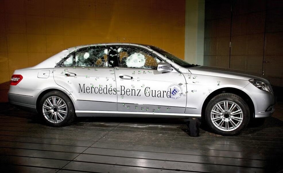 چند سناریو درباره خودروی سعید جلیلی/ خودروی رئیس دولت سایه واقعاً ضدگلوله بود؟