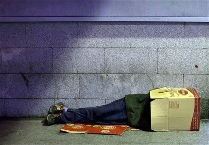 جسد کارتن‌خوابی که ۳۰ روز بی‌صاحب ماند/ اعتراف معاون شهردار به بازگشت کارتن‌خواب‌ها به پاتوق‌ها/ تبدیل کانال آب‌های تهران به خوابگاه کارتن‌خواب‌ها