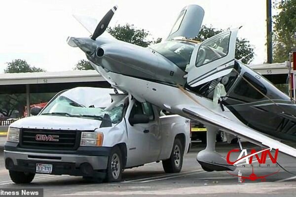 ببینید | سقوط هواپیمای کوچک روی خودرو در فلوریدا آمریکا!