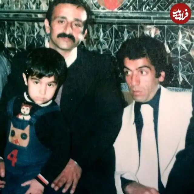 عکس/ محسن تنابنده در ۶ سالگی و در کنار پدرش؛ سال ۱۳۶۰