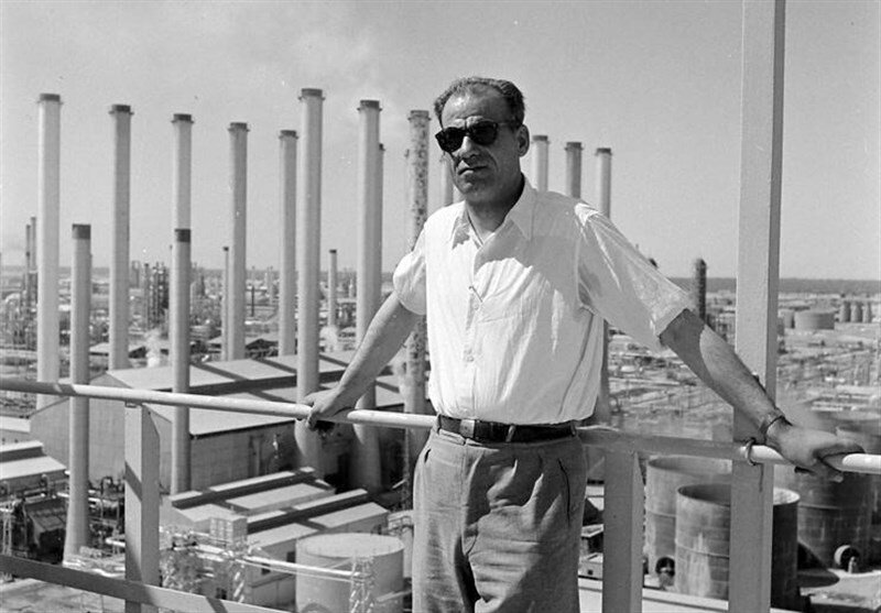 نویسنده جنجالی و فعال سیاسی که از مصدق جدا شد/ از نطقهای آتشین تا جدایی از مصدق؛ روایت مردی که در سیاست دوام نیاورد