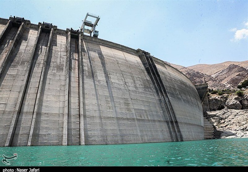 آخرین گزارشها از وضعیت سدهای امیرکبیر، لتیان، لار و ماملو نشاندهنده شرایط فعلی منابع آبی پایتخت است. مدیریت آب تهران در سالهای خشکسالی، آمار و ارقامی را ارائه کرده است که تصویر واضحی از چالشهای موجود به دست میدهد. آخرین گزارشها از وضعیت سدهای امیرکبیر، لتیان، لار و ماملو نشاندهنده شرایط فعلی منابع آبی پایتخت است. مدیریت آب تهران در سالهای خشکسالی، آمار و ارقامی را ارائه کرده است که تصویر واضحی از چالشهای موجود به دست میدهد.