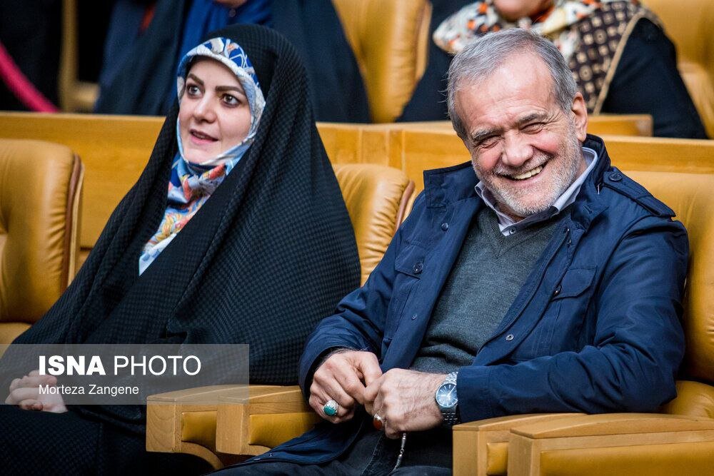 تصاویر خاص از حضور پزشکیان در آیین گرامیداشت «روز زن و مقام مادر»