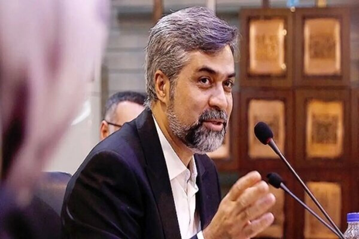 ببینید | گریه سخنگوی وزارت بهداشت در میانه نشست خبری