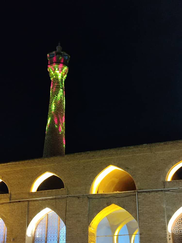 هزار سال تنهایی یک مناره؛ هزار سال ایستادگی یک شهر