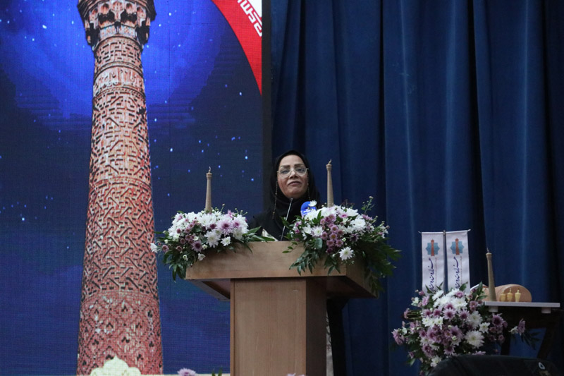 هزار سال تنهایی یک مناره؛ هزار سال ایستادگی یک شهر