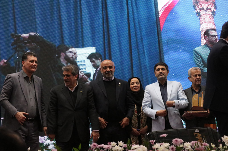 هزار سال تنهایی یک مناره؛ هزار سال ایستادگی یک شهر