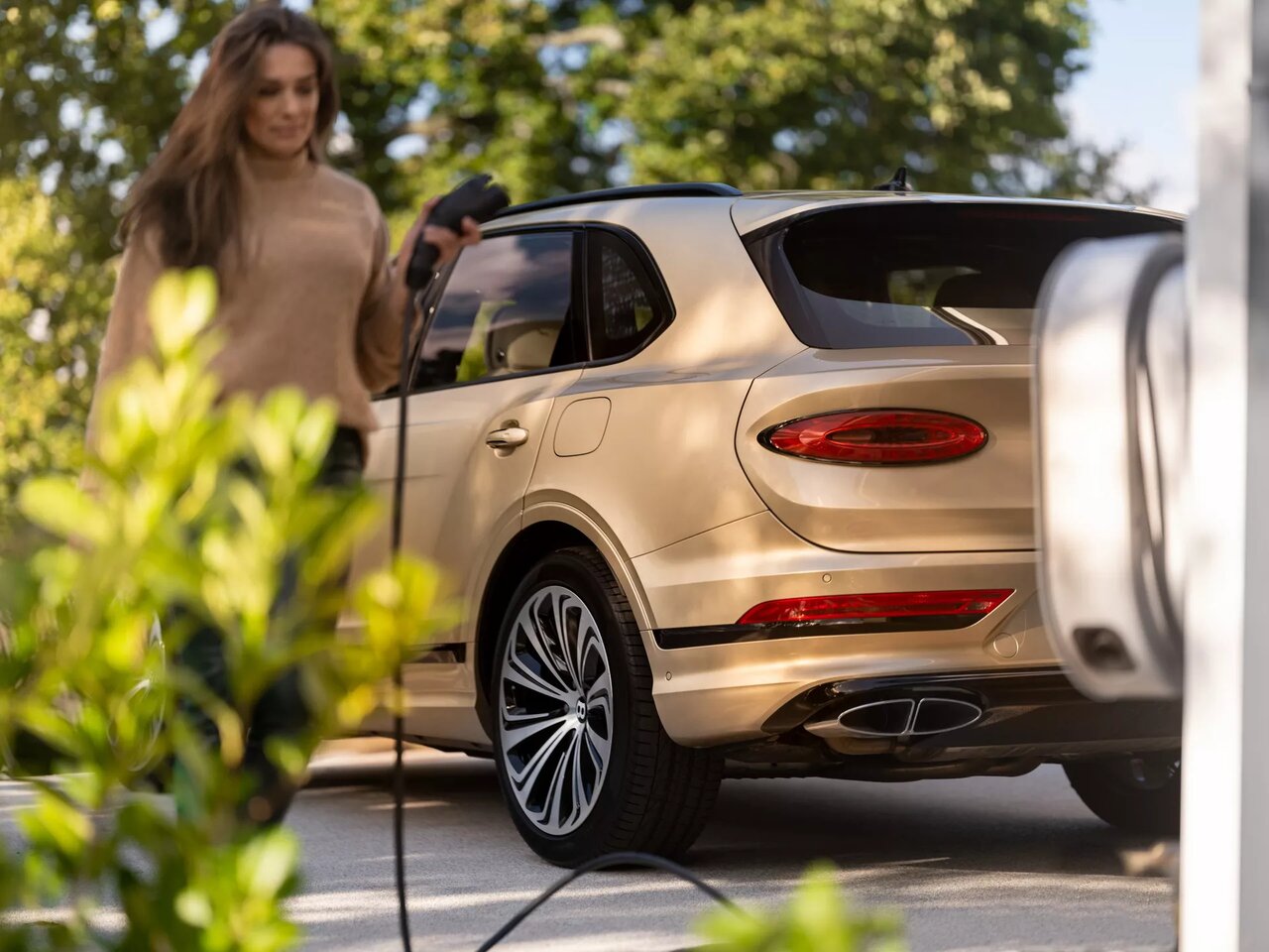 باتری سامسونگ بنتلی را آتش می‌زند!