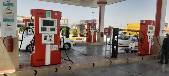Iran Officially Launches a Three-Tier Gasoline Pricing System