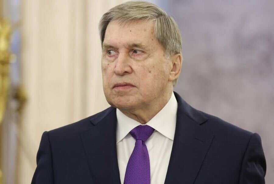 دستیار رئیسجمهور روسیه اعلام کرد: ایران در محور گفتگوهای تلفنی پوتین و شی جینپینگ قرار داشت. دستیار رئیسجمهور روسیه اعلام کرد: ایران در محور گفتگوهای تلفنی پوتین و شی جینپینگ قرار داشت.