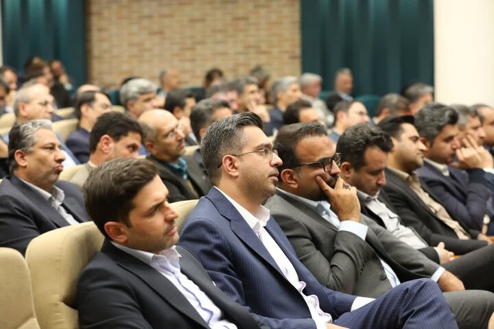 برگزاری نشست شورای اداری استان یزد به ریاست وزیر کشور