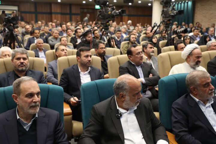 برگزاری نشست شورای اداری استان یزد به ریاست وزیر کشور