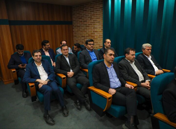 برگزاری نشست شورای اداری استان یزد به ریاست وزیر کشور