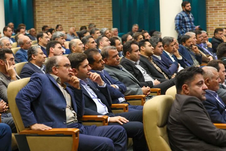 برگزاری نشست شورای اداری استان یزد به ریاست وزیر کشور