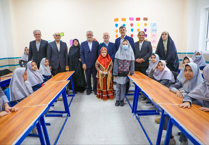 افتتاح مدرسه ابتدایی ۱۸ کلاسه شهید منگلی با حضور وزیر کشور
