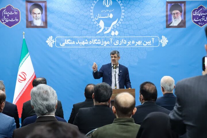 افتتاح مدرسه ابتدایی ۱۸ کلاسه شهید منگلی با حضور وزیر کشور