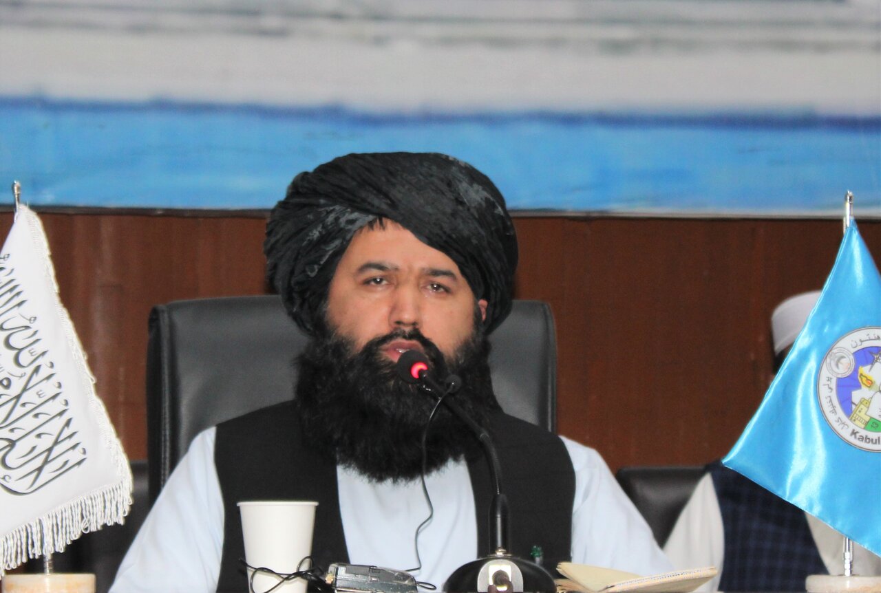 انتقاد تند روزنامه جمهوری اسلامی از دیدار مقامات حوروی ایران با وزیر فرهنگ طالبان/ چرا با نماد اسلام متحجر ملاقات کردید؟