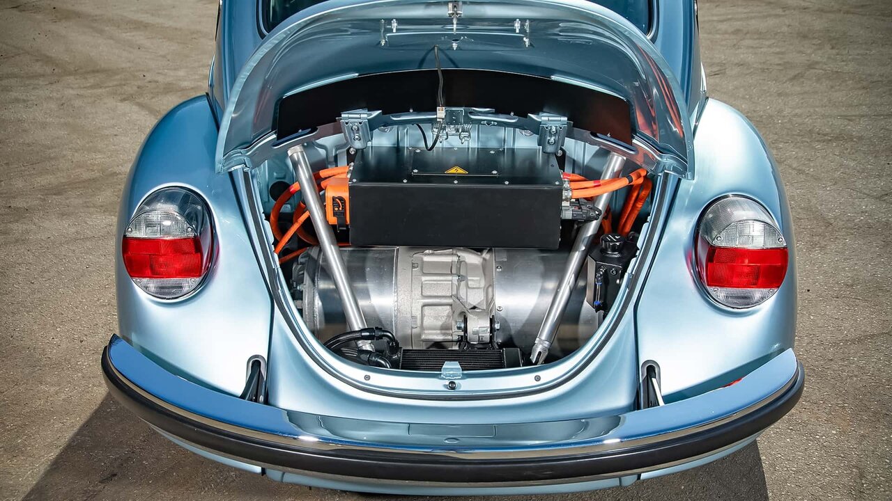 فولکس قورباغهای با موتور تسلا / ترکیب نوستالژی با شوک الکتریکی