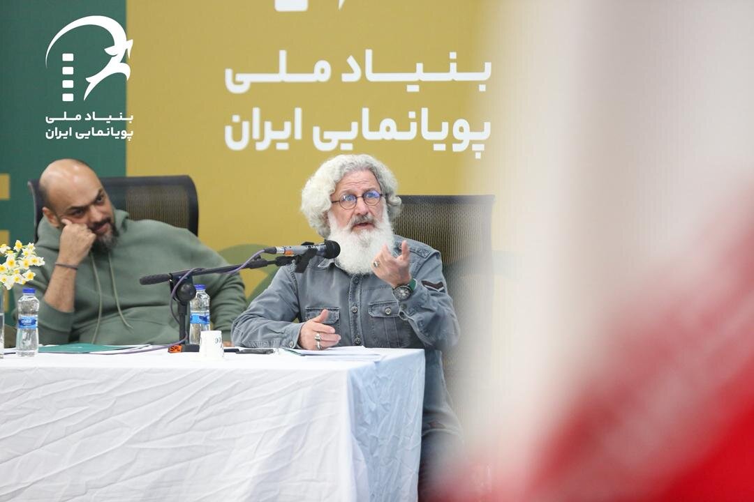 بهرام عظیمی: آن‌چه یک عمر شنیده‌ایم و اشتباه بوده این است که ما حکومتی هستیم/ کار کردن با وزرای ارشاد دولت‌های گوناگون به معنای نزدیکی به آن‌ها نیست