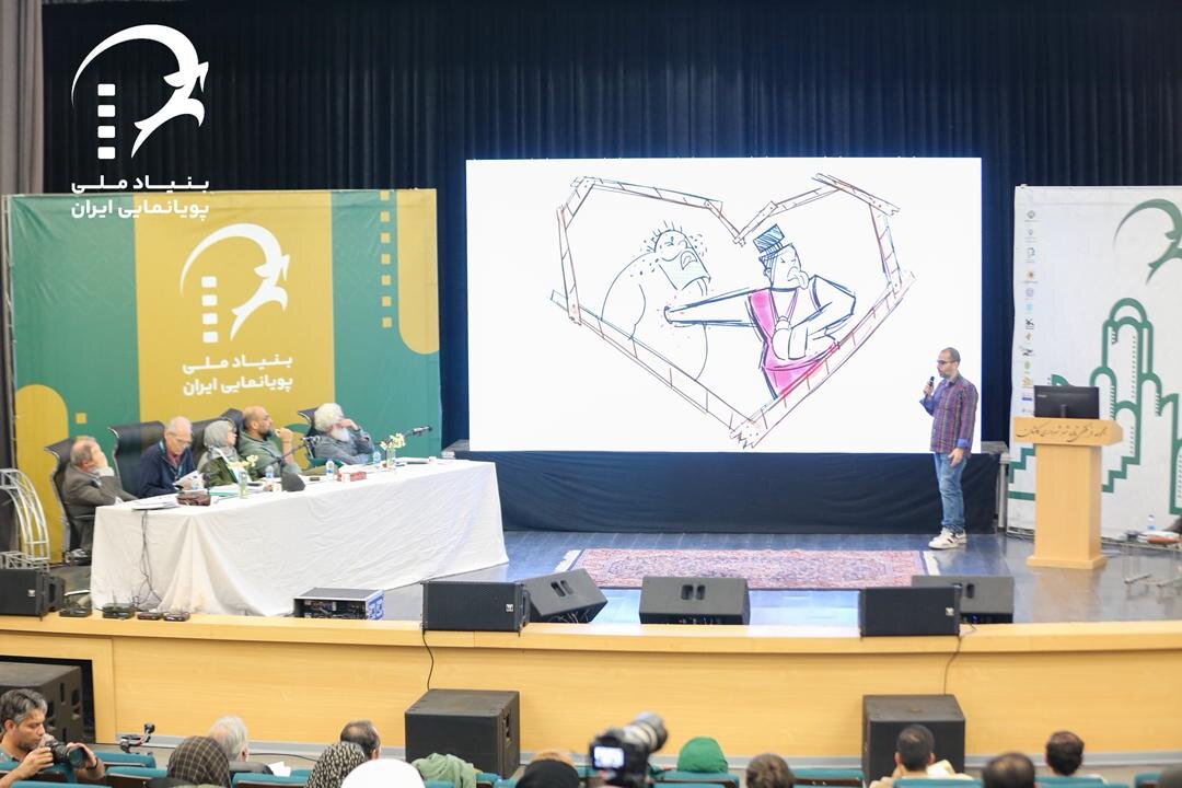 بهرام عظیمی: آن‌چه یک عمر شنیده‌ایم و اشتباه بوده این است که ما حکومتی هستیم/ کار کردن با وزرای ارشاد دولت‌های گوناگون به معنای نزدیکی به آن‌ها نیست