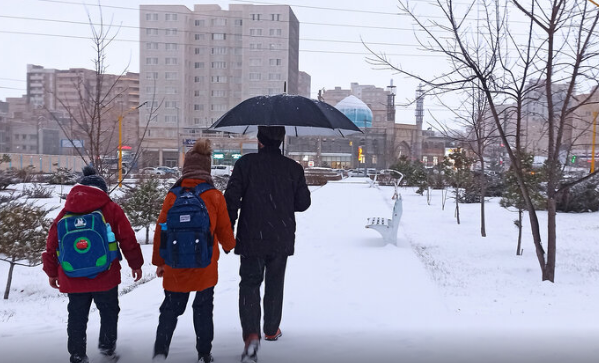 بارش اولین برف سال در اردبیل