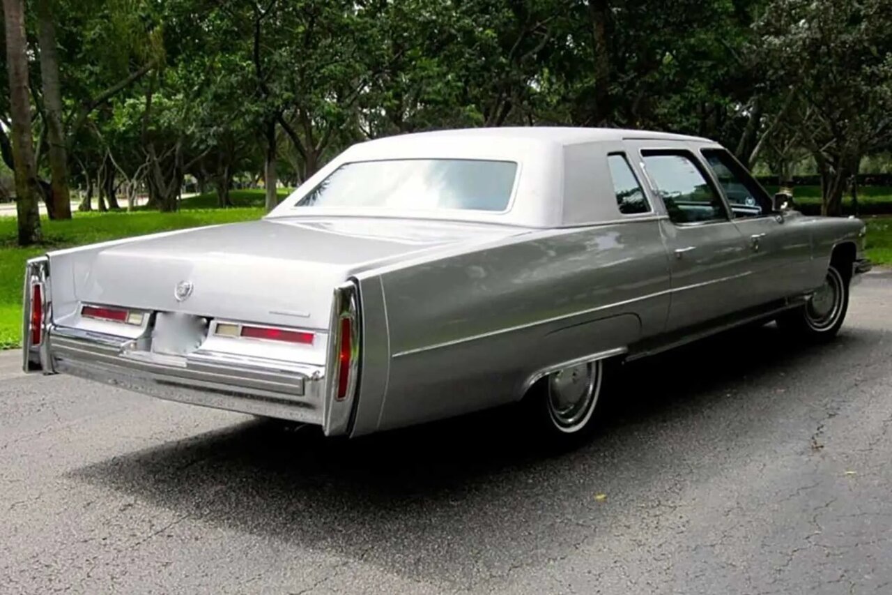 کشتی آمریکایی / کشیدهترین سدان جهان با ۶٫۵ متر طول!