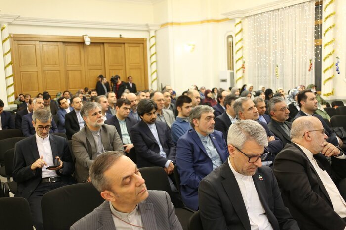 نماد یادبود شهید امیرعبداللهیان در مسکو رونمایی شد / عکس