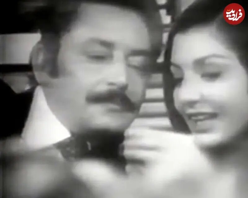 عکس/ جمشید مشایخی در ۳۶ سالگی در کنار گوگوش؛ سال ۴۹