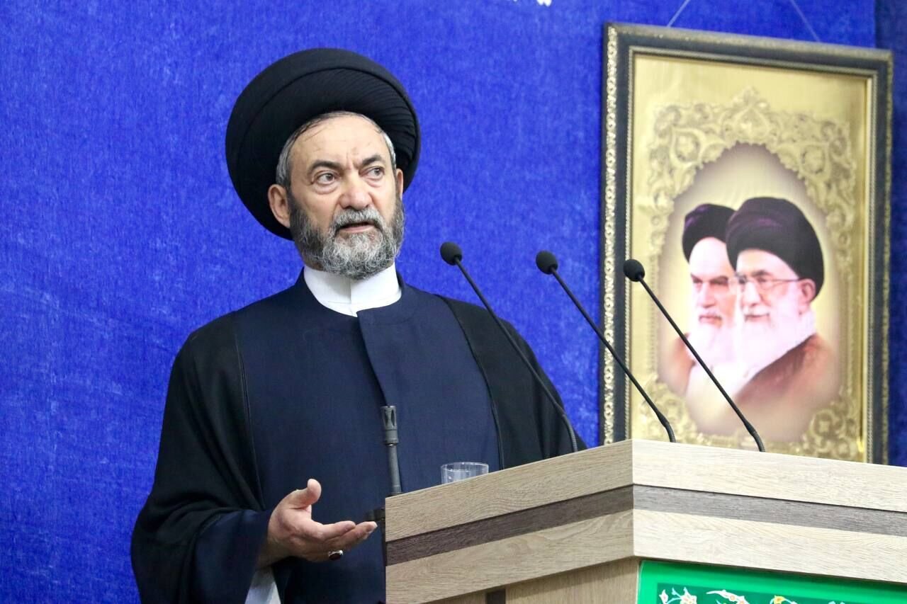 امام جمعه اردبیل اظهار داشت که توسعه و پیشرفت کشور در شرایط سخت تحریمهای دشمنان به وقوع پیوسته است. امام جمعه اردبیل اظهار داشت که توسعه و پیشرفت کشور در شرایط سخت تحریمهای دشمنان به وقوع پیوسته است.