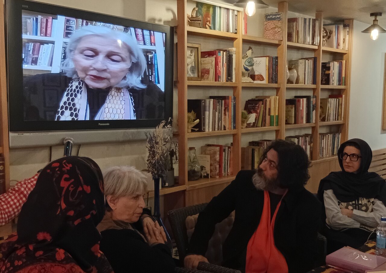 سودابه سالم: عاشورپور و نوری، نامی از فهیمه اکبر نبردند/ انتقاد سایه اقتصادینیا از موزه رشت/ عبدالجواد موسوی: این کتاب، جامعه شناسی زن ایرانی است