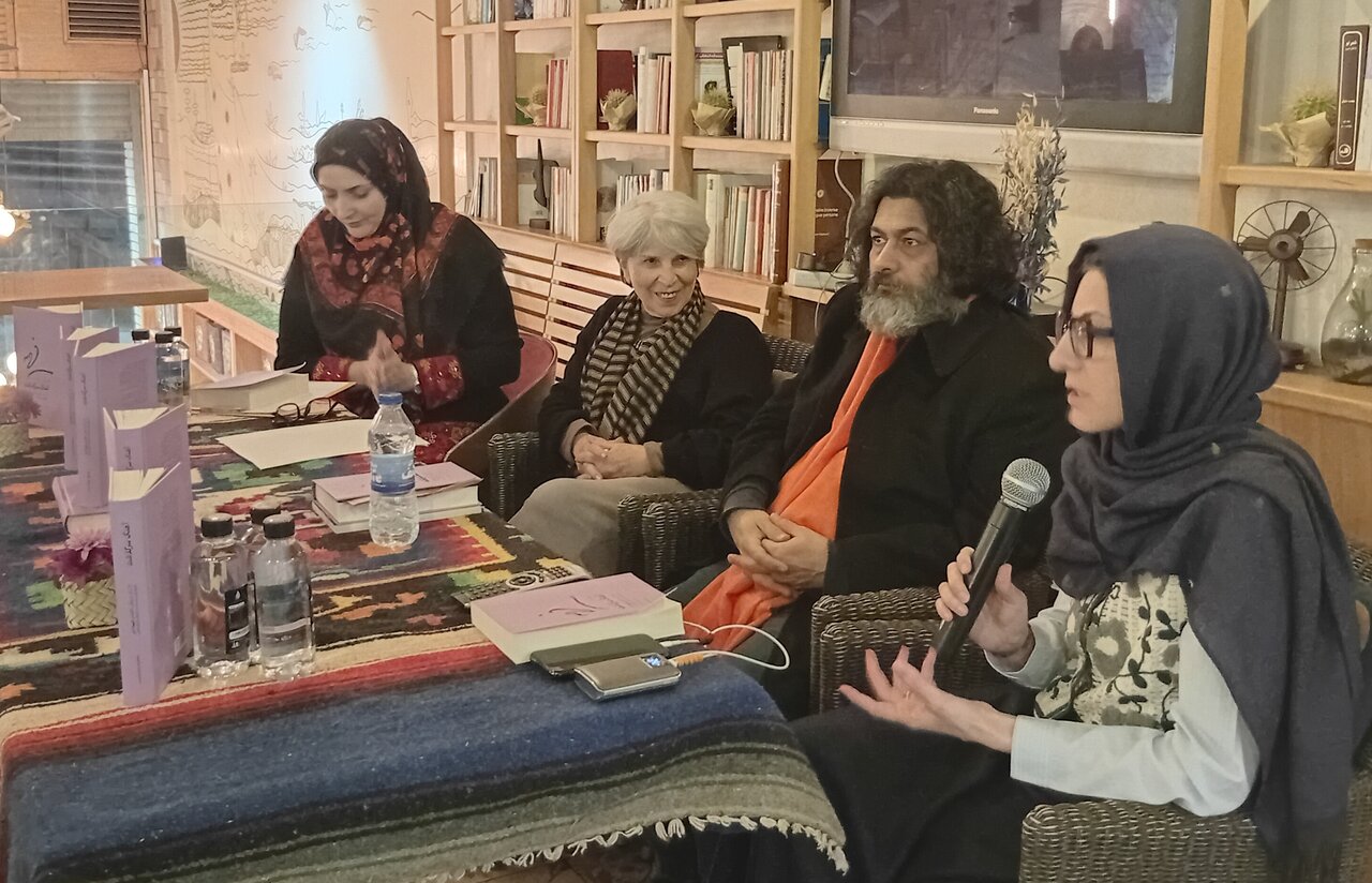 سودابه سالم: عاشورپور و نوری، نامی از فهیمه اکبر نبردند/ انتقاد سایه اقتصادینیا از موزه رشت/ عبدالجواد موسوی: این کتاب، جامعه شناسی زن ایرانی است