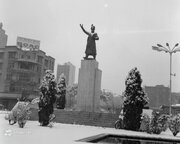 عکس‌های خاطره انگیز از اولین برف تهران در سال ۱۳۴۴