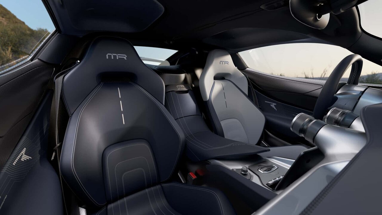 در تمام دنیا، فقط ۱۰ نفر مالک این خودرو می‌شوند