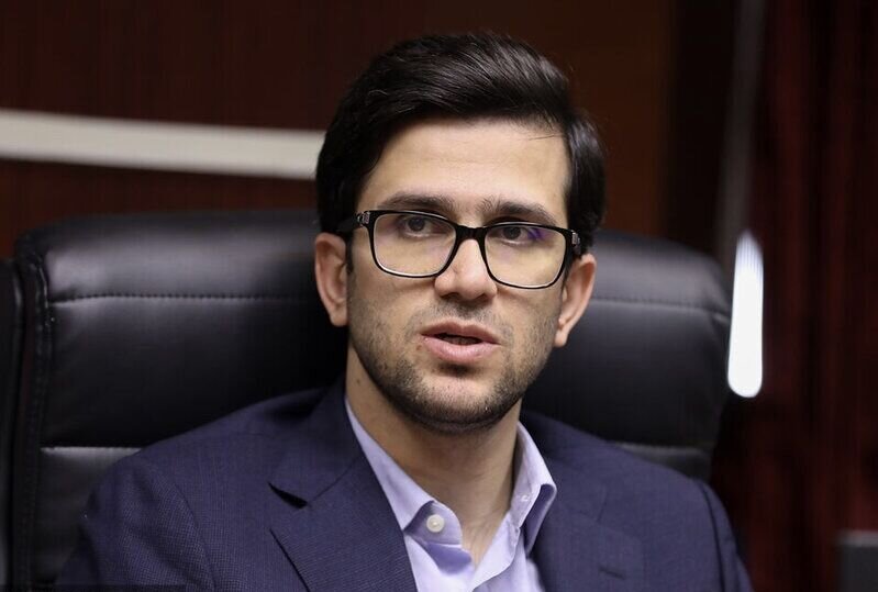 تغییراتی در فرایند سوختگیری با استفاده از کارتهای شخصی اعمال شده است. همچنین، بررسیها نشان میدهد که افزایش قیمت بنزین به ۵ هزار تومان تاثیری قابل توجه بر کاهش مصرف این ماده داشته است. تغییراتی در فرایند سوختگیری با استفاده از کارتهای شخصی اعمال شده است. همچنین، بررسیها نشان میدهد که افزایش قیمت بنزین به ۵ هزار تومان تاثیری قابل توجه بر کاهش مصرف این ماده داشته است.