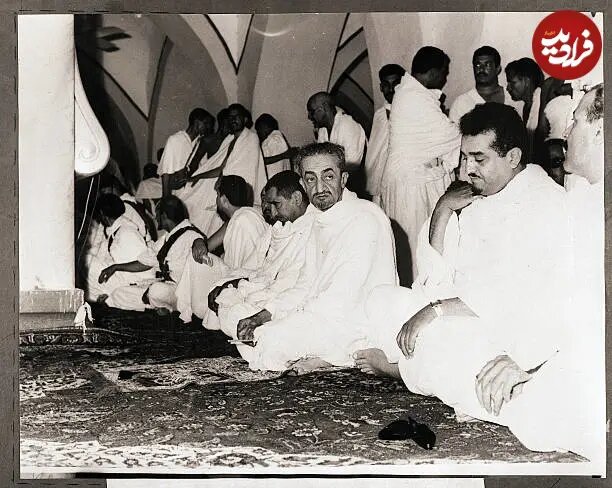 عکس/ ملک فیصل، پادشاه عربستان در مسجد الحرام؛ سال ۱۳۴۵