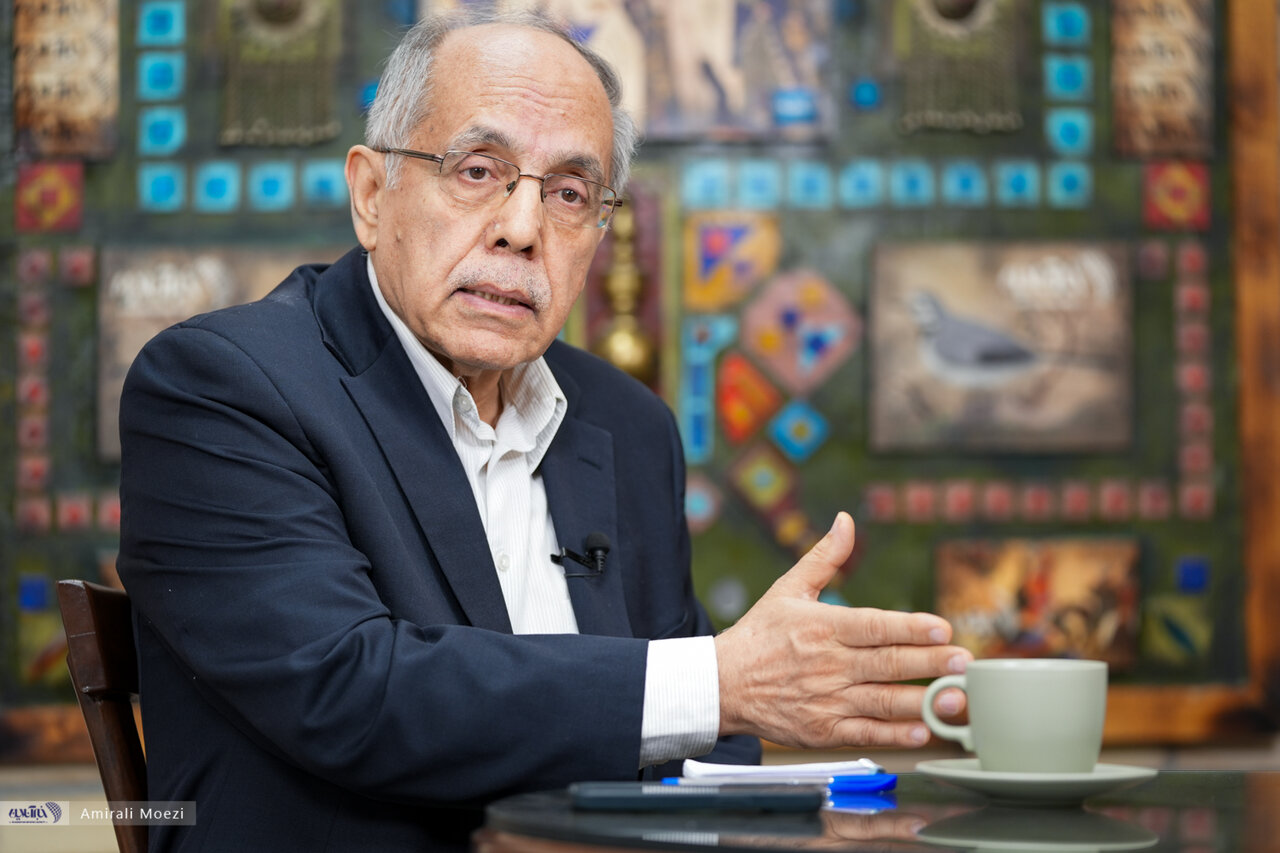 عهدنامه بدون تاریخِ ایران و روسیه ۱۰۵ ساله شد/ کوروش احمدی: این عهدنامه همچنان برقرار و معتبر است