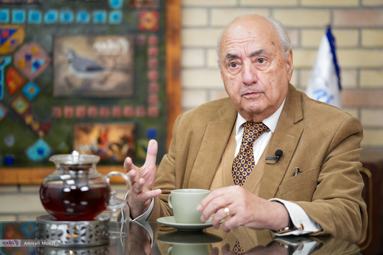 فریدون مجلسی: فروغی دو بار این مملکت از هم پاشیده را نجات داد/ کوروش احمدی: نباید از نقش او در واگذاری آرارات کوچک چشم پوشید