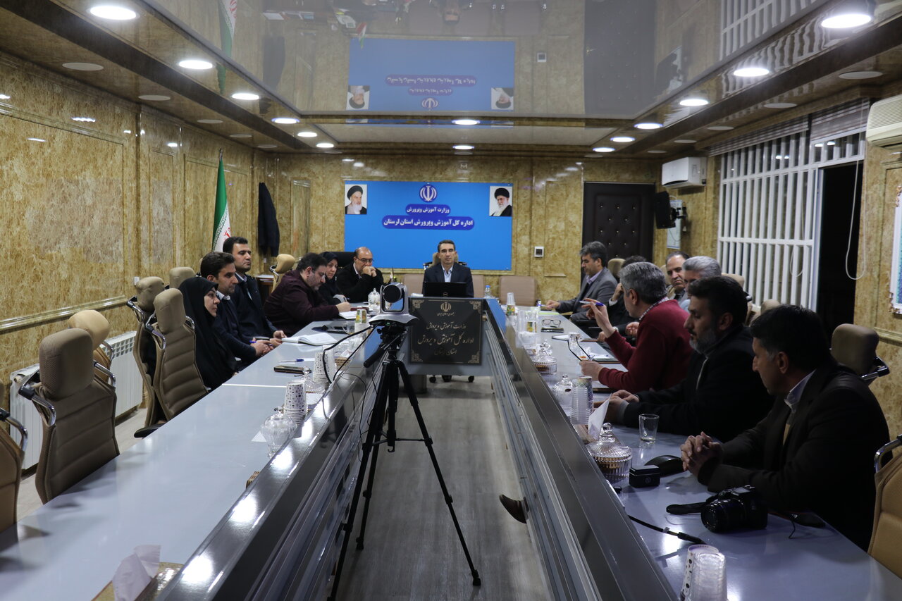 ۱۸۳ هنرستان در لرستان فعالیت می کنند / آموزش مهارتی، کلید کاهش بیکاری