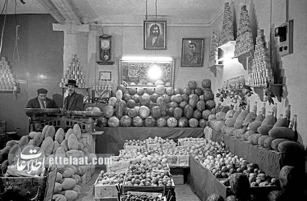 عکسهای دیدنی از بازار شب یلدای ۶۰ سال پیش!