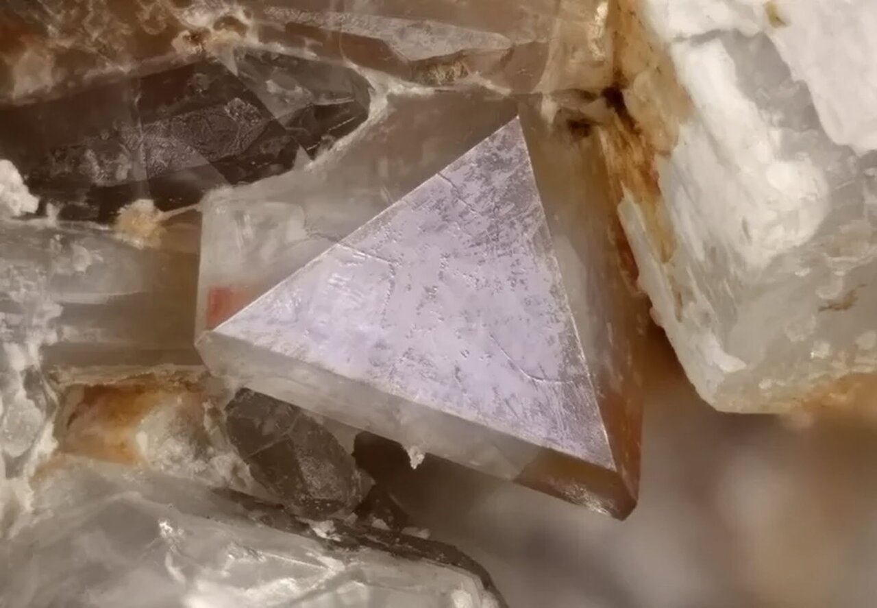 کریستال زیرکن