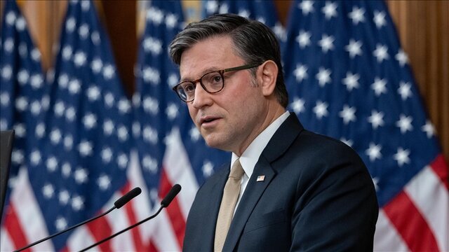 جانسون در مورد احتمال استیضاح ترامپ هشدار داد. جانسون در مورد احتمال استیضاح ترامپ هشدار داد.