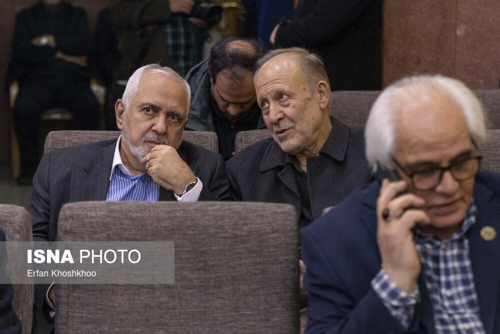 سیدمحمد خاتمی و ظریف در مراسم ترحیم اشرف بروجردی/ عارف هم آمد+تصاویر