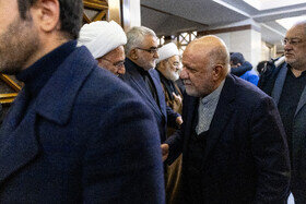 سیدمحمد خاتمی و ظریف در مراسم ترحیم اشرف بروجردی/ عارف هم آمد+تصاویر