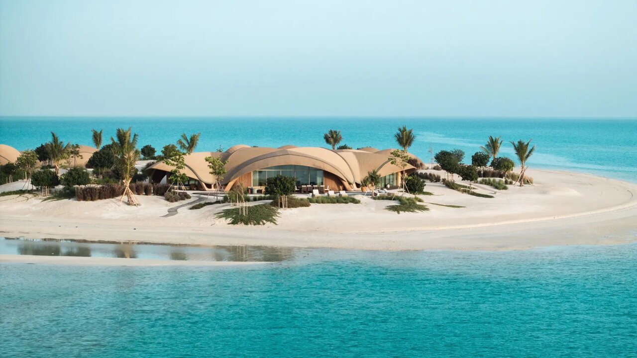 عکس | خرید لاکچری‌ رونالدو و جورجینا در عربستان؛ دو ویلای شگفت‌انگیز در بهشت خصوصی دریای سرخ!