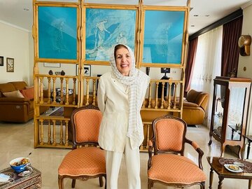 ژاله آموزگار: باستانی پاریزی تاریخ را همگانی کرد