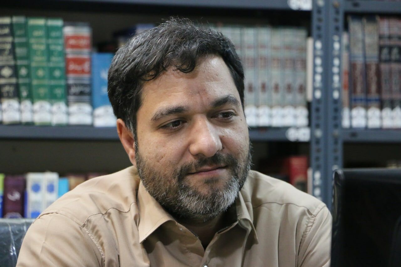 روایت علی میرسپاسی در نقد جسورانه جواد طباطبایی و صادق زیباکلام / بازخوانی طرحی نو برای آبادانی ایران /  بزرگترین خطر نه تحریم که فقر "تخیل" است